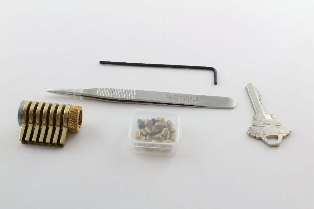 Practice Lock - Dangerfield Infinitus Repinnable Cutaway & Tweezers